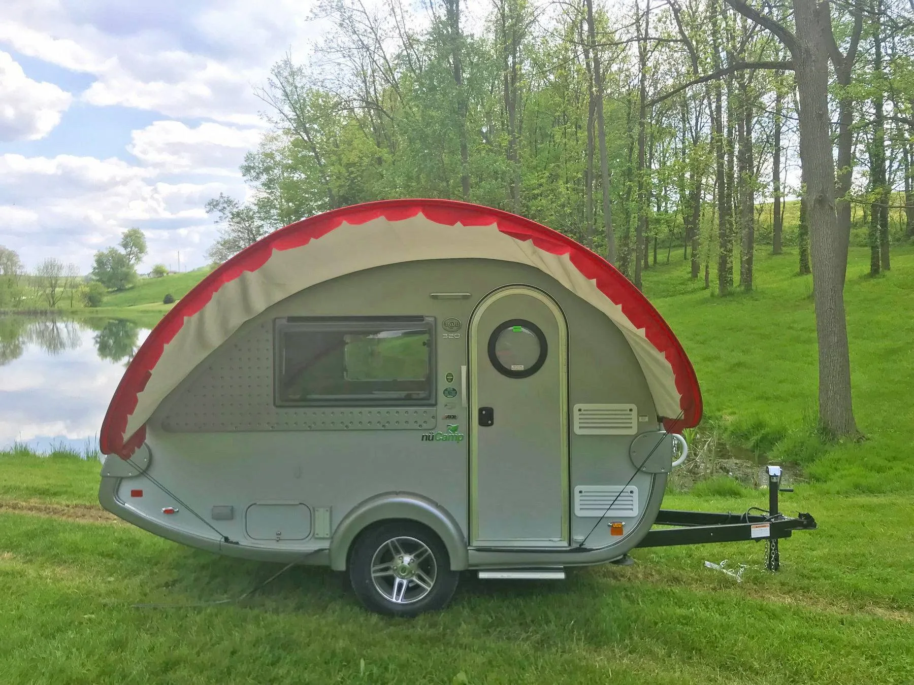 AllPro Shade Wing Visor for TAB 320 Campers