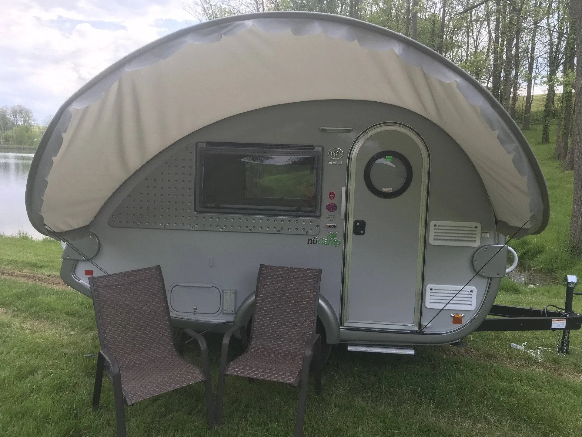 AllPro Shade Wing Visor for TAB 320 Campers