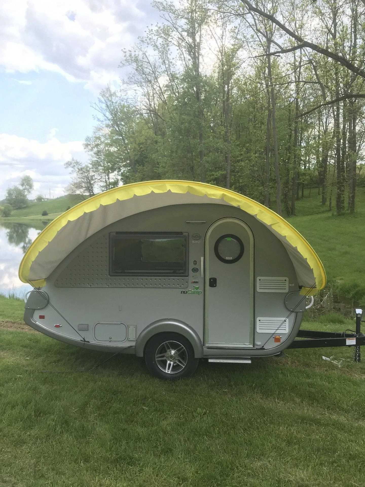 AllPro Shade Wing Visor for TAB 320 Campers