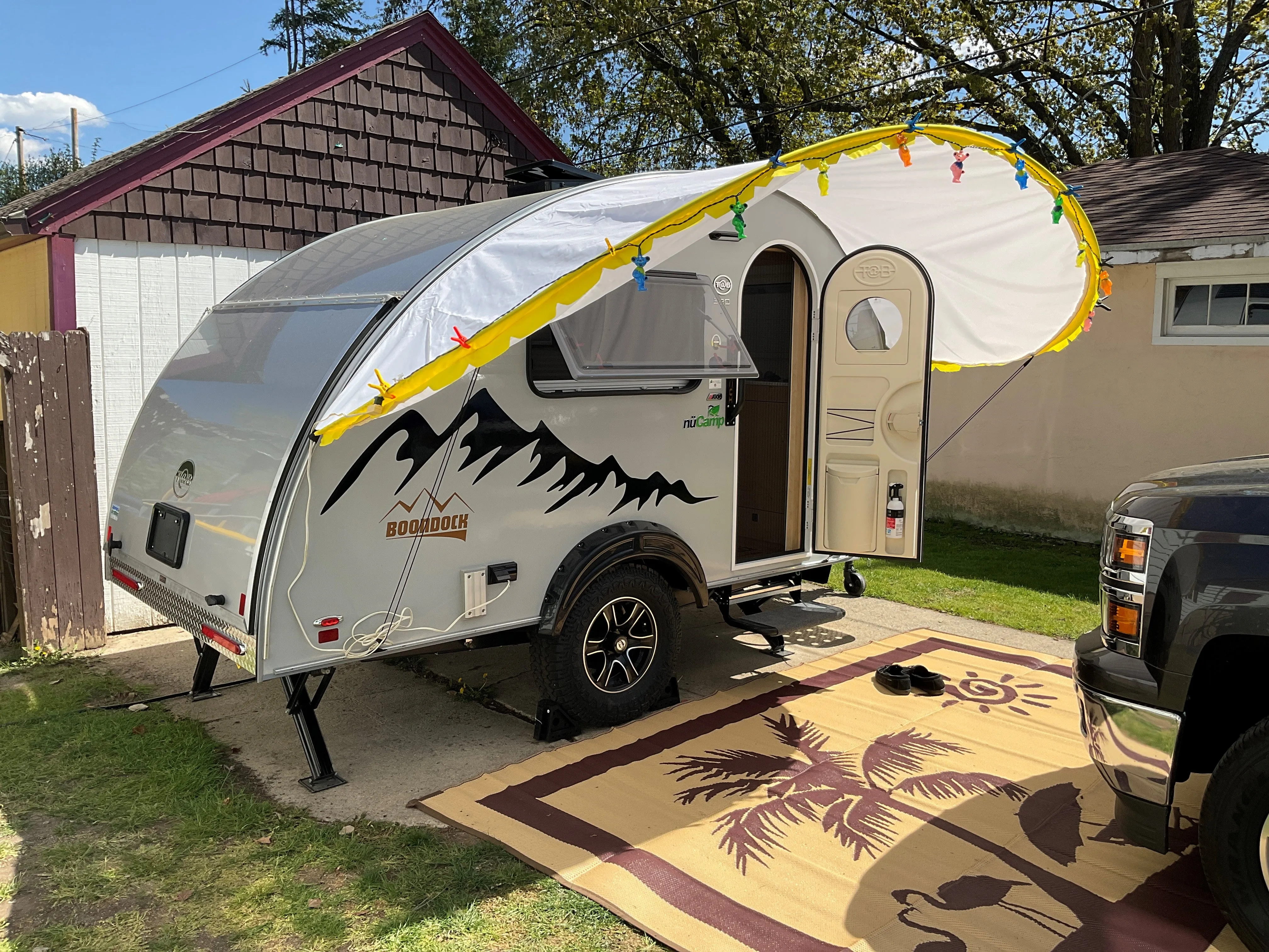 AllPro Shade Wing Visor for TAB 320 Campers