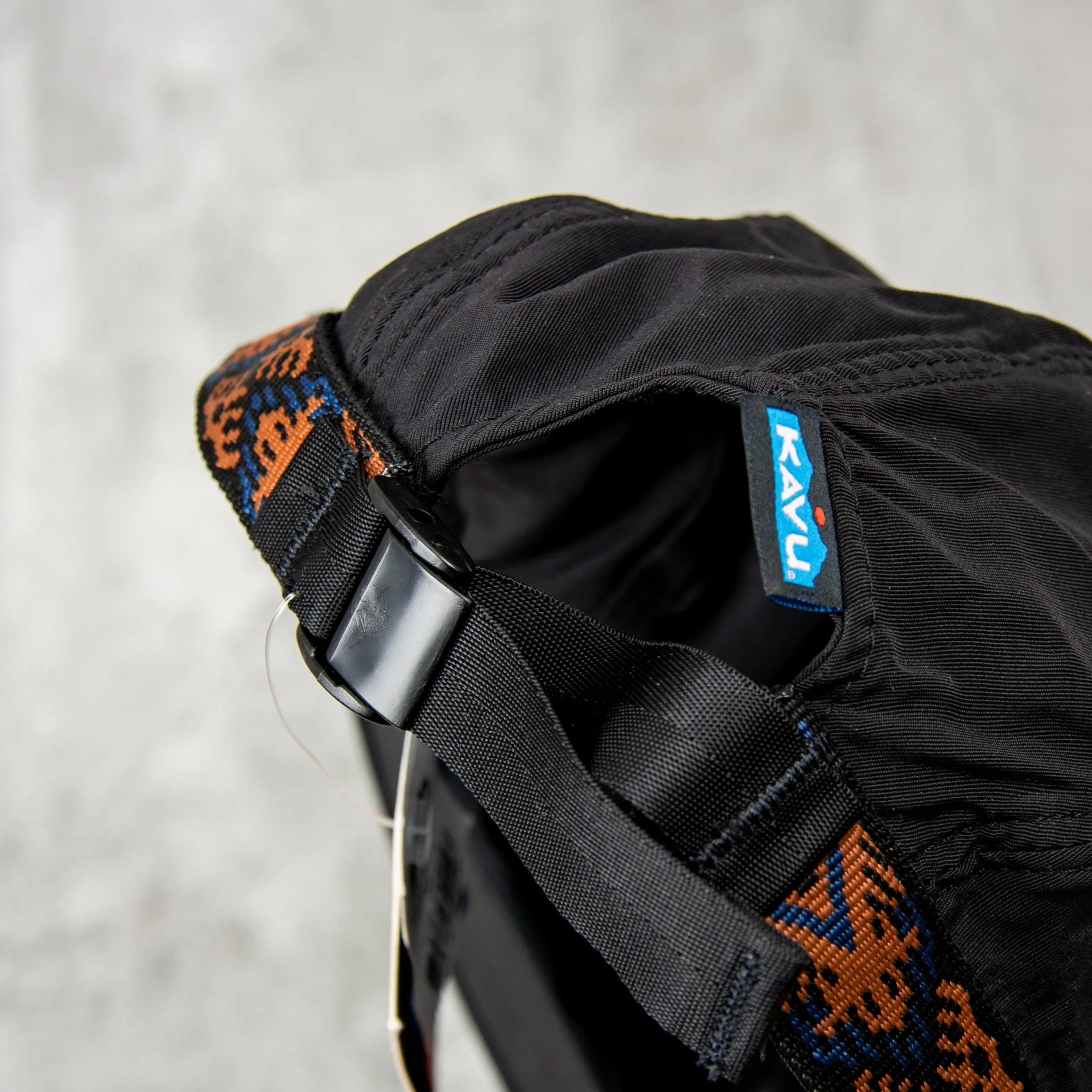 KAVU Synthetic Strapcap - Black