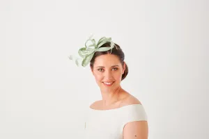 Medium Loop Sinamay And Feather Fascinator On A Fine Headband (12 Colours)